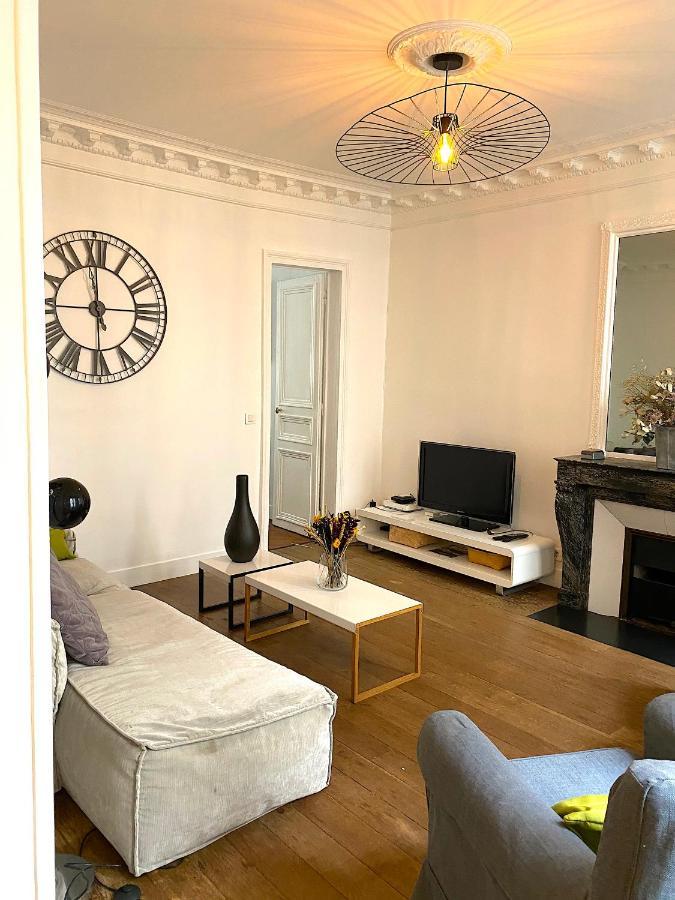 Real Parisian Apartment With 2 Bedrooms And Ac エクステリア 写真